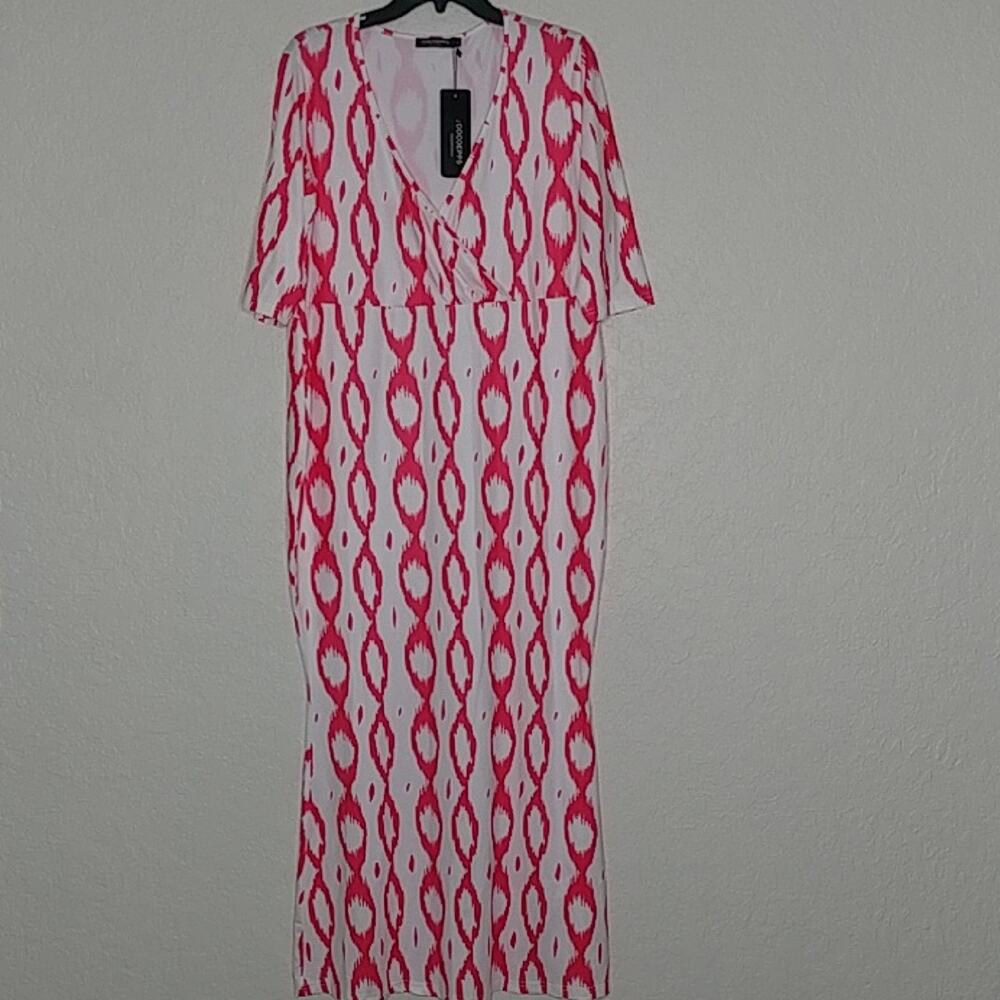 Cocoepps Pink and White Maxi Dress Size XXL